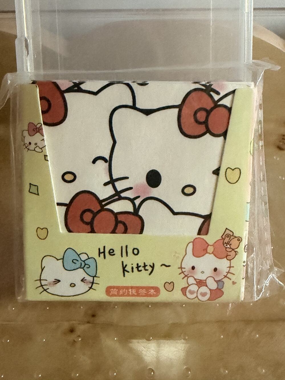 #HK-503 Hello Kitty 200 Sheet Desk Notepaper